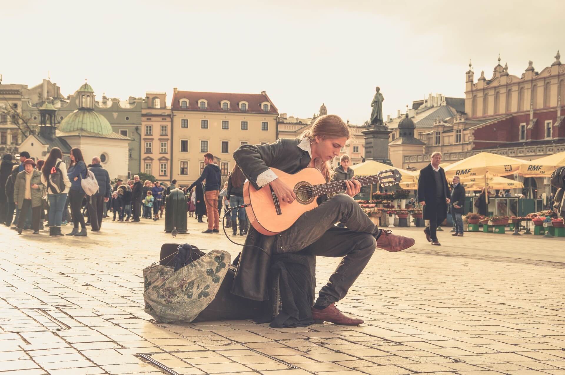 une-chitarra-elettroacustica